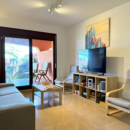 Elegant Seafront 3-bedroom In *
